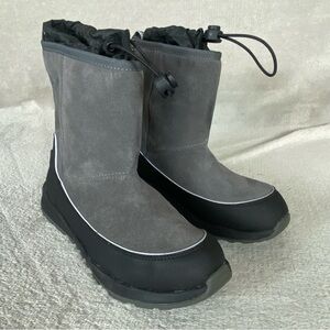 UGG Kirby Waterproof Boots Youth Kids Size 4 Gray Black Pull On Snow Winter